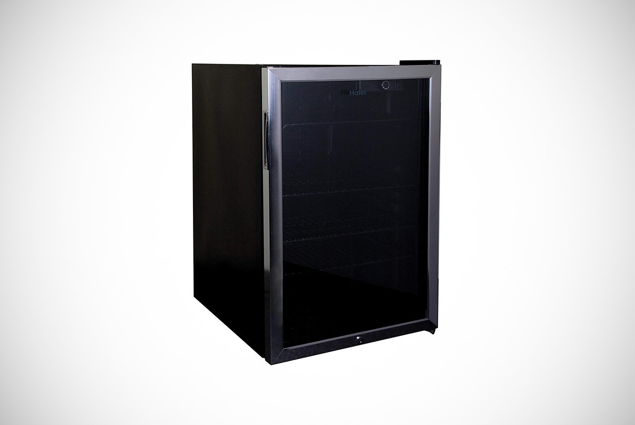 HAIER 150-CAN BEVERAGE CENTER