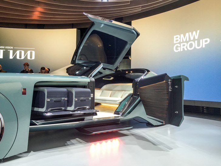 Rolls Royce Vision Next 100 Roof