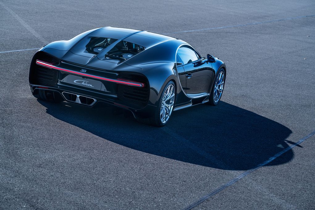 bugatti chiron back