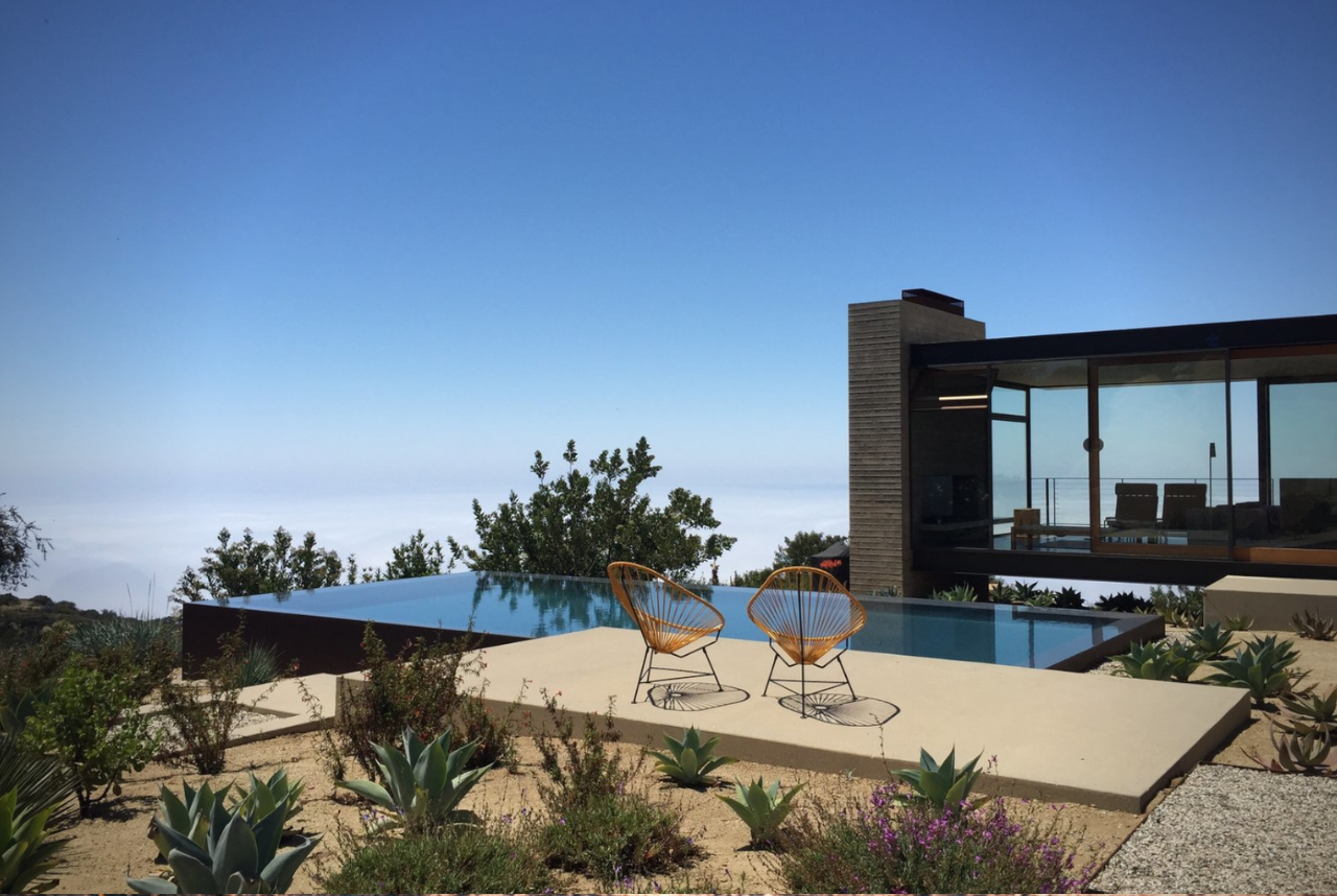 The Saddle Peak House Is A Mountainside Retreat Men's Gear