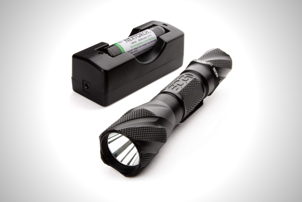 Let The SOG Dark Energy 750A Light The Way With 687 Lumens