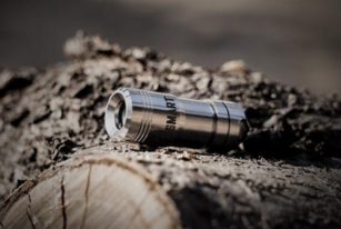 YSMART 2.0 Magnetic Quick-Release Flashlight