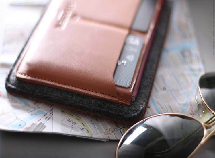 Harber London Flat Leather Passport Holder