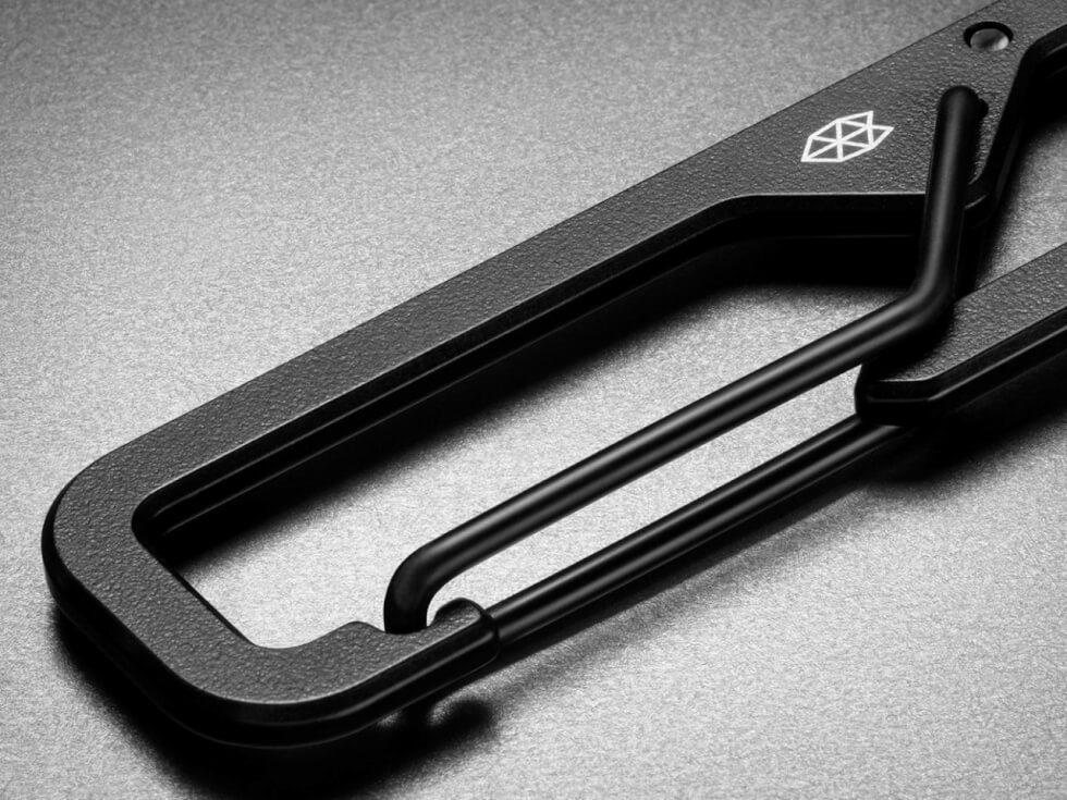 JAMES BRAND HOLCOMBE CARABINER