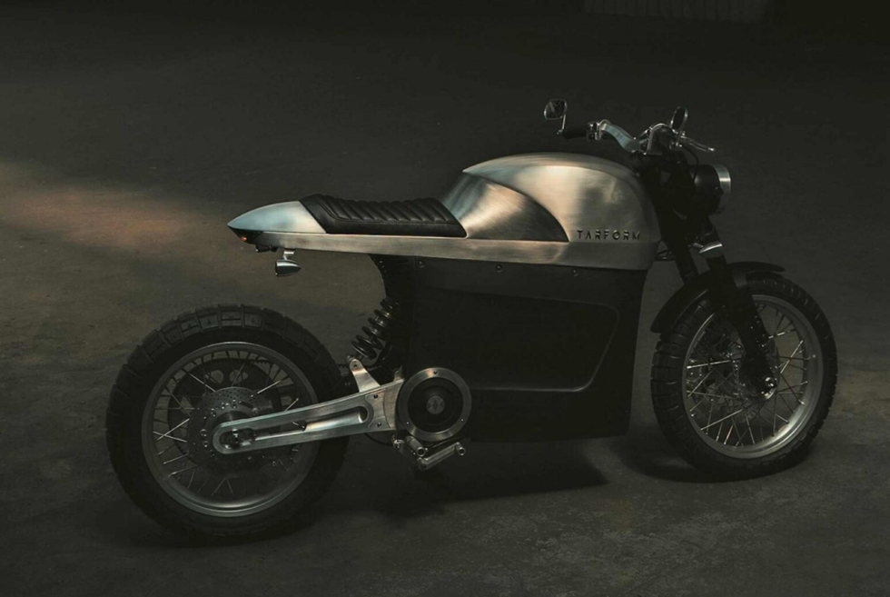 Tarform returns with the retrofuturistic Luna electric motorcycle