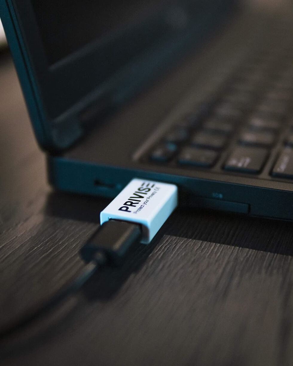 Ensure Your Data's Security With The Privise USB Data Blocker Men's Gear