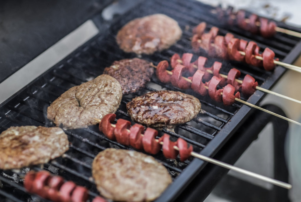 5 Types of Grills to Choose for Outdoor Cooking Men's Gear