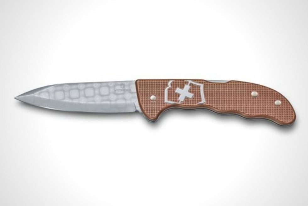 The Victorinox Hunter Pro Alox Damast Is A Collector’s Item