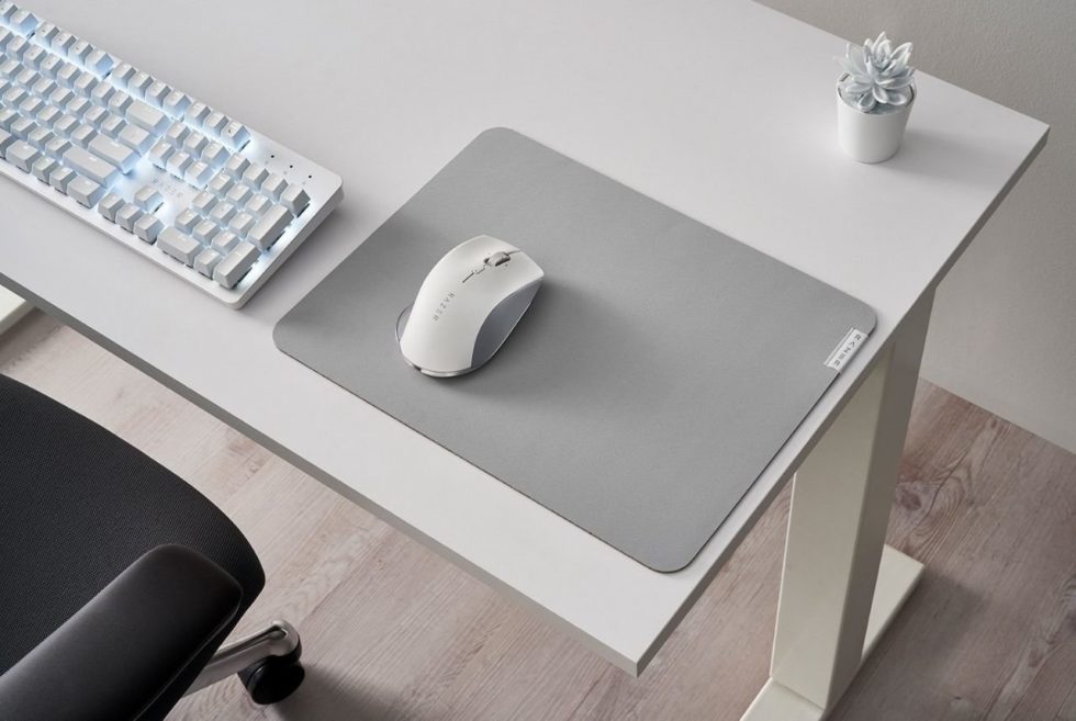 Razer Pro Click Wireless Mouse Boasts Humanscale Comfort
