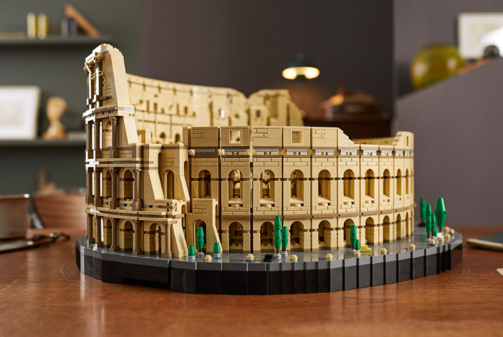 The 9,036-piece Colosseum is the most number of bricks in a LEGO Creator set.