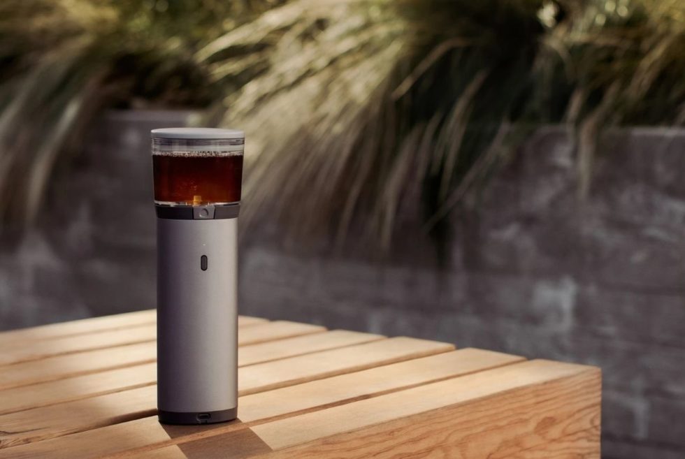 The Osma Makes Hot or Cold Brew Coffee In Seconds
