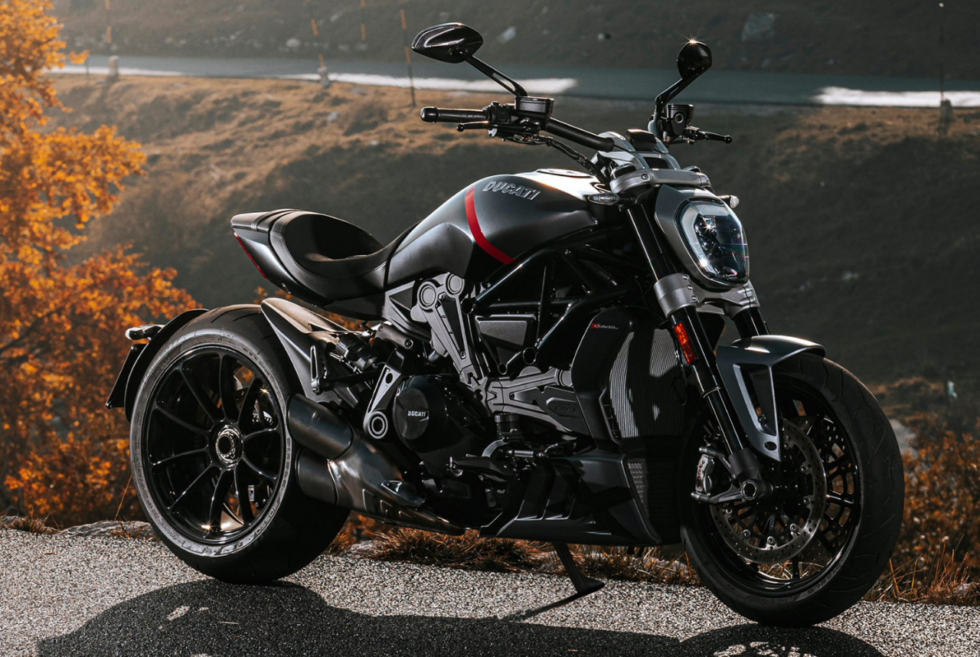 2021 Ducati XDiavel Black Star: Superior riding comfort with sports bike performance