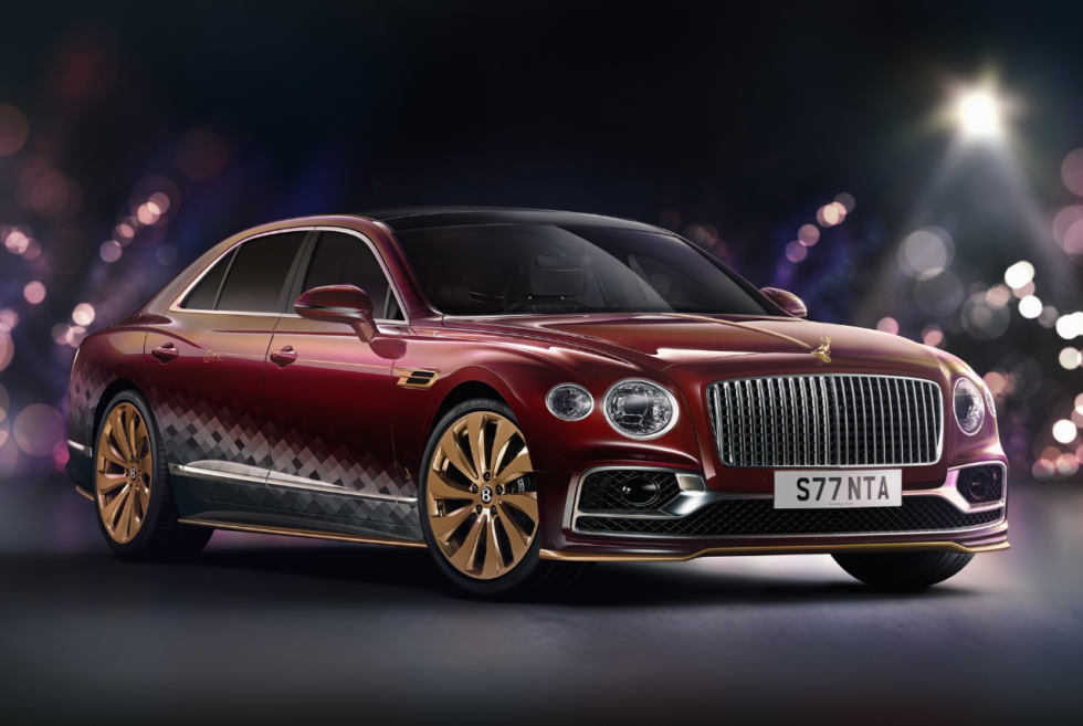 ‘The Reindeer Eight’ Flying Spur V8 is Bentley’s Mulliner’s Holiday One-off