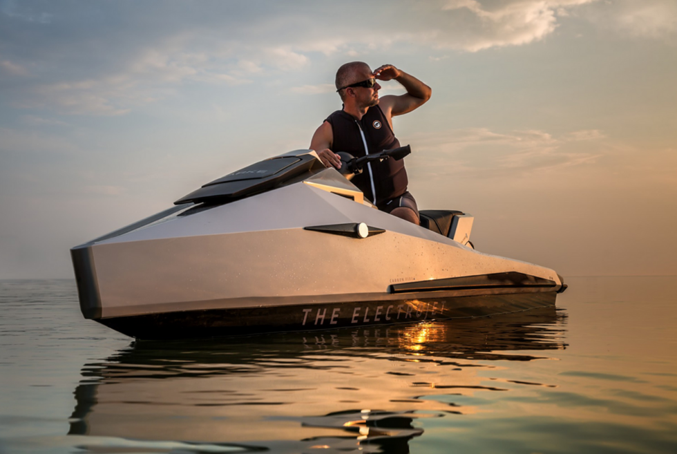 Narke encourages us to have eco-friendly fun aboard the Electrojet GT95