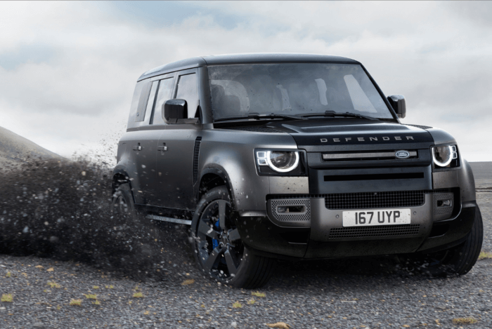 The Carpathian Edition of the 2022 Land Rover Defender V8 is one ...