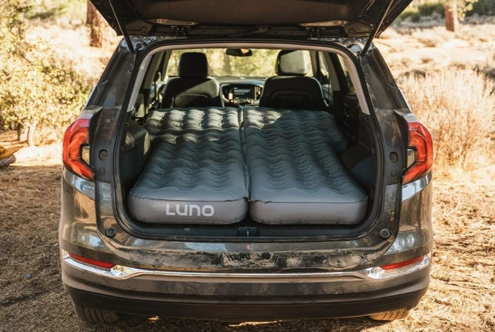The Luno Air Mattress 2.0 Turns Your Vehicle Into A Comfortable Sleeping Space