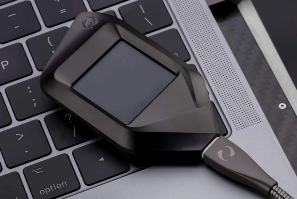 GRAY wants you to store your crypto keys in the Corazon hardware wallet