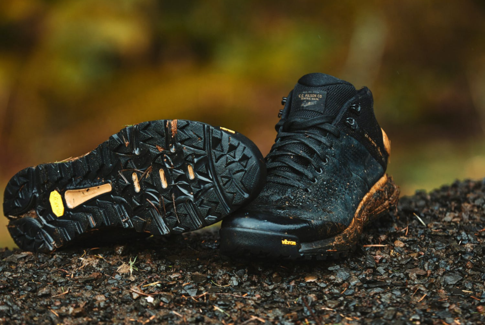 Enjoy your adventures in comfort with the Filson x Danner Trail 2650 hiking boots