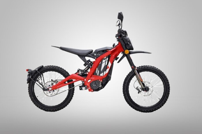 Light Bee L1e Street Fighter Review