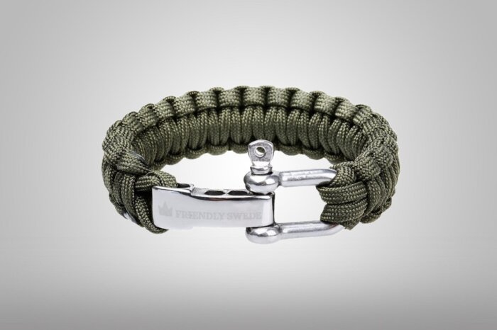 The Friendly Swede Paracord Survival Bracelet Review