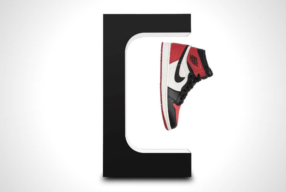 Hypelev: Everknown Lets Us Show Off Our Kicks With This Floating Display Stand
