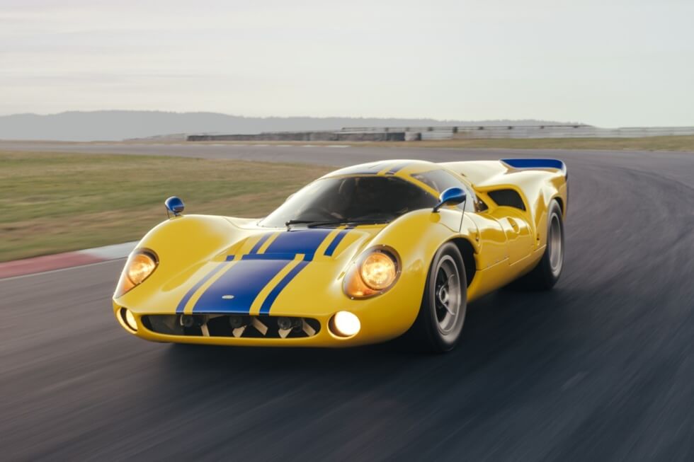 Lola T165/70 Race Car