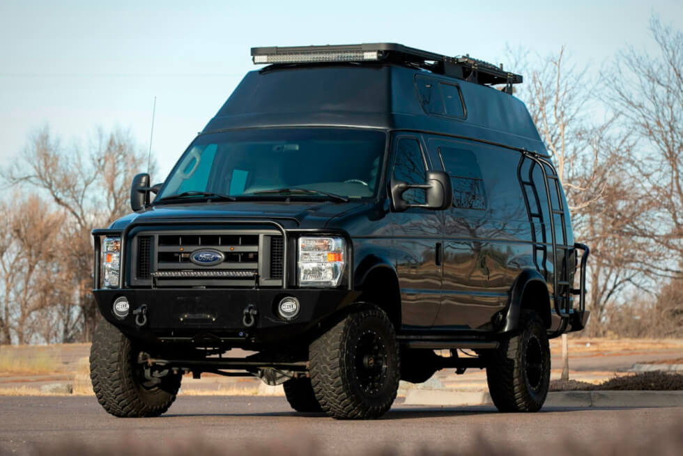 Mecum Auctions Is Selling This 2003 Ford E350 Camper Van Conversion