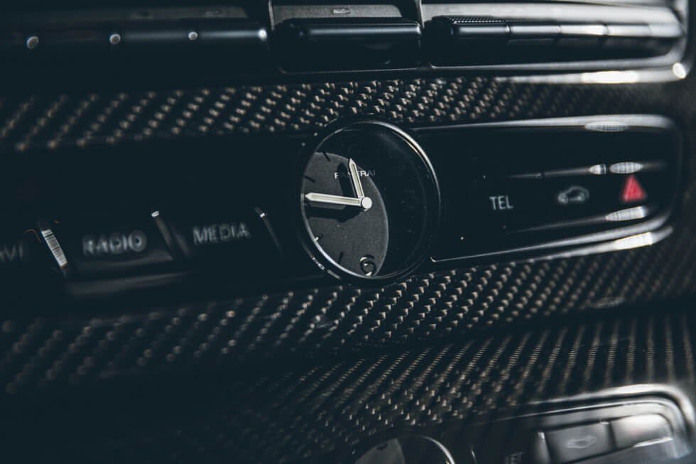 800 Adventure XLP Superblack Analog Watch