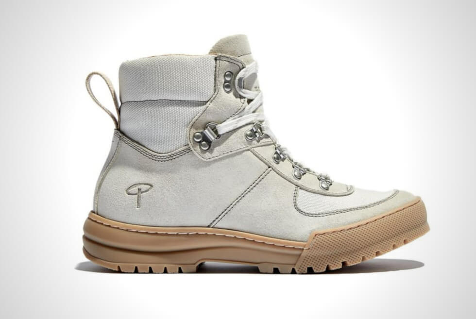 Forget The Blisters And Enjoy Those Desert Walks With The Erem Xerocole Hiking Boots