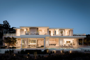8021 Bellgave Place House Cover