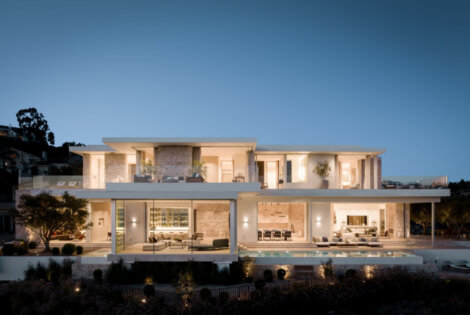 8021 Bellgave Place House Cover