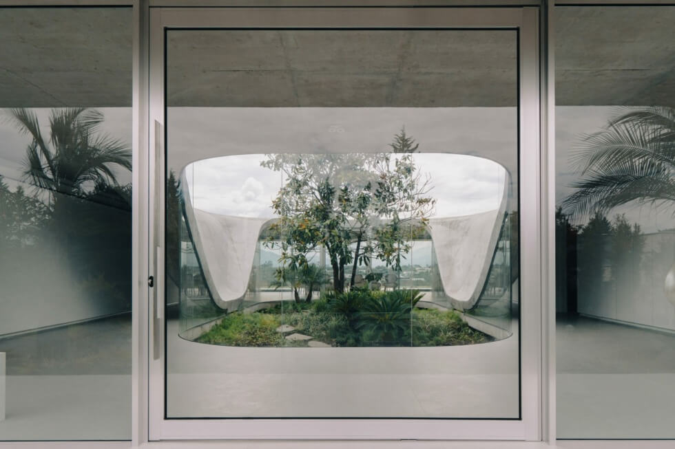 Magnolia House Entrance