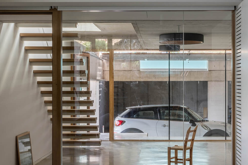 Port De La Salva lower level