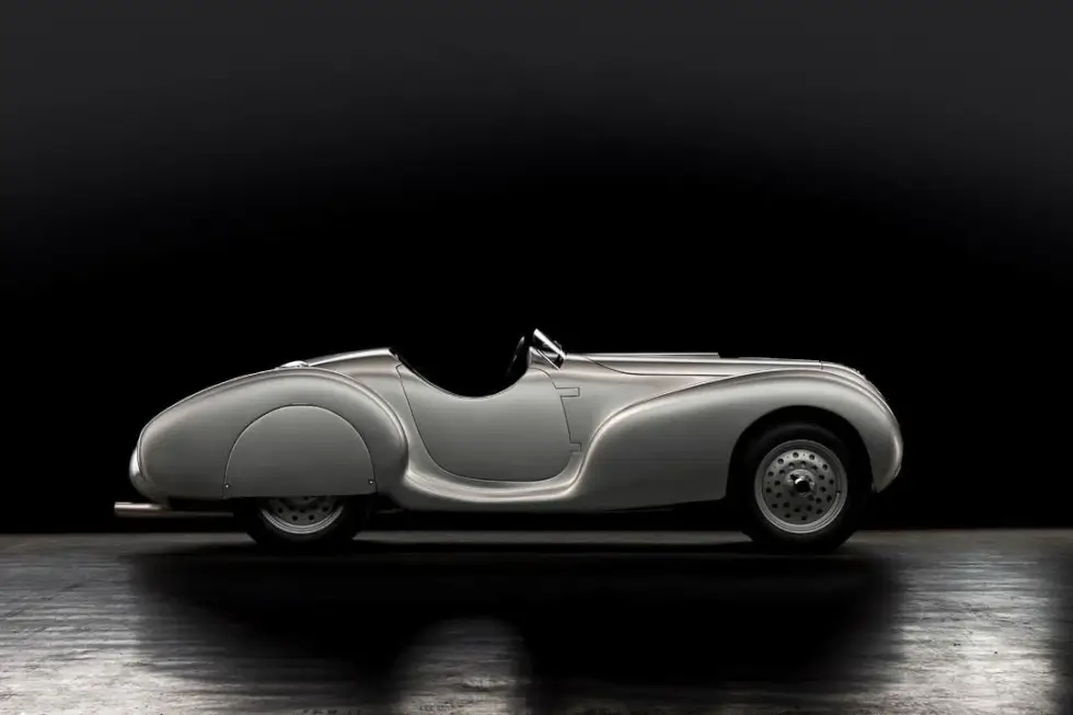 1940 BMW 328 side
