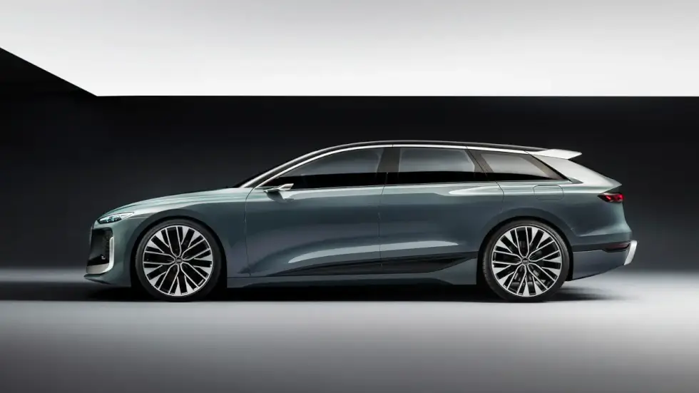A6 Avant e-tron Side