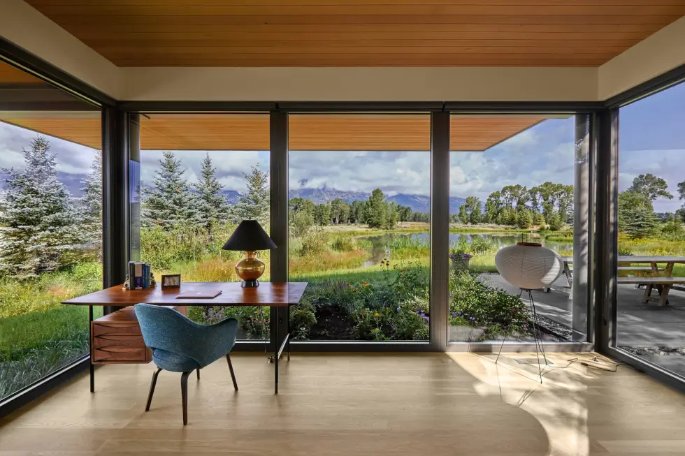 Tengoku Residence Living