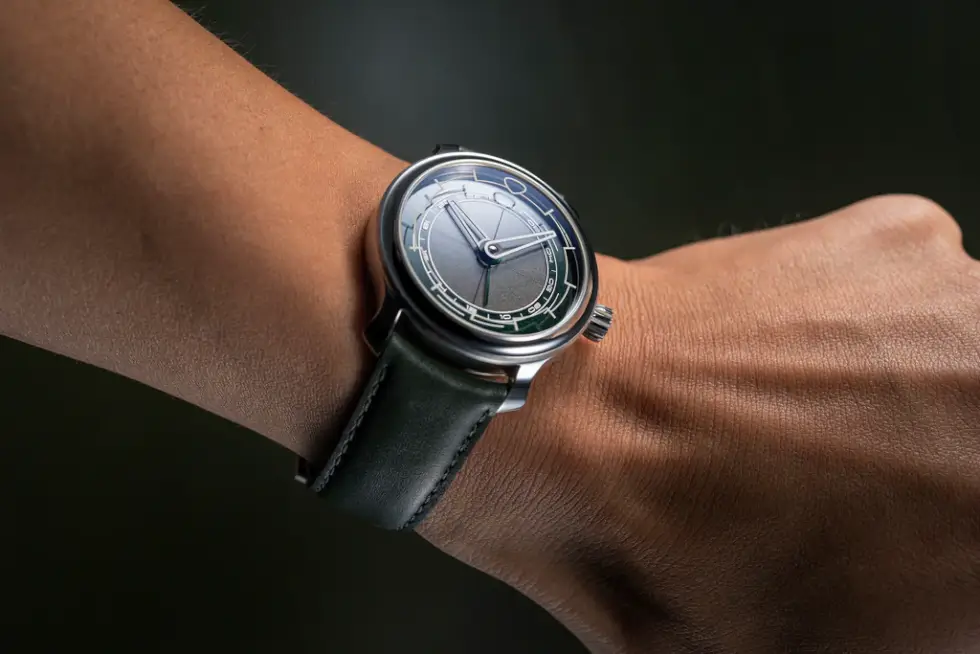 MING 22.01 Kyoto Wrist Shot