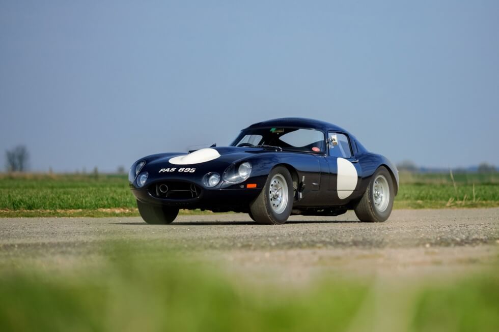 1962 Jaguar E-Type Lifestyle