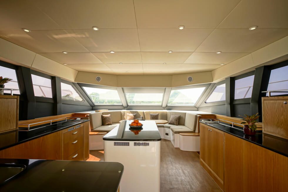 48 Space Grace & Pace Saloon