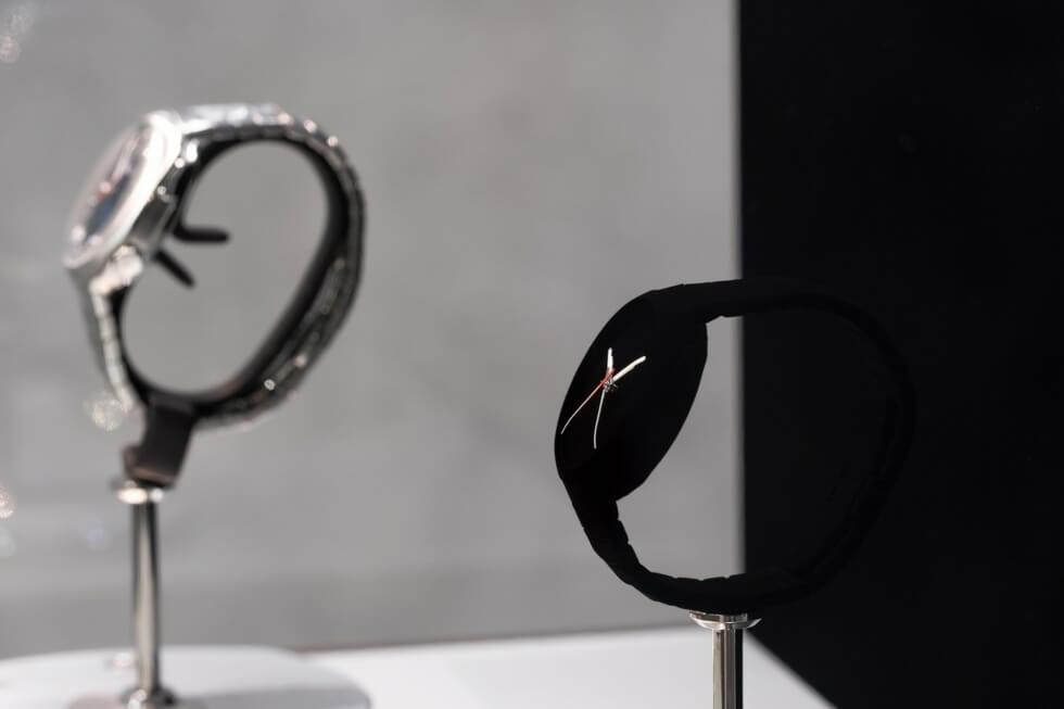 Streamliner Display Case