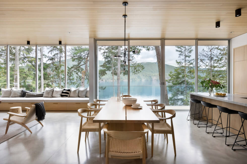 Sakinaw Lake House Dining