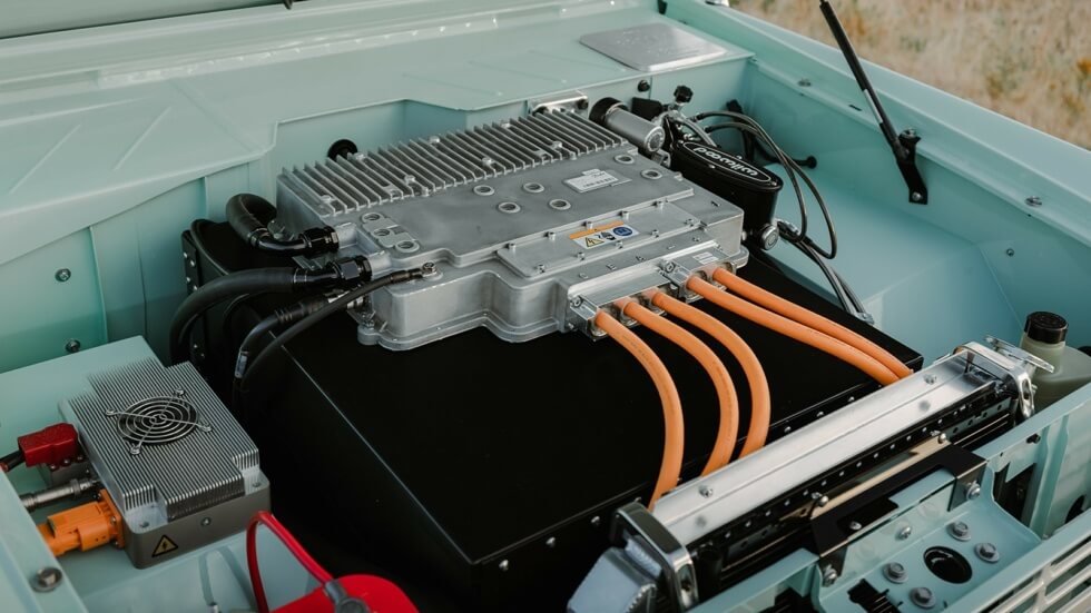 LUXE-GT Ford Bronco crate motor