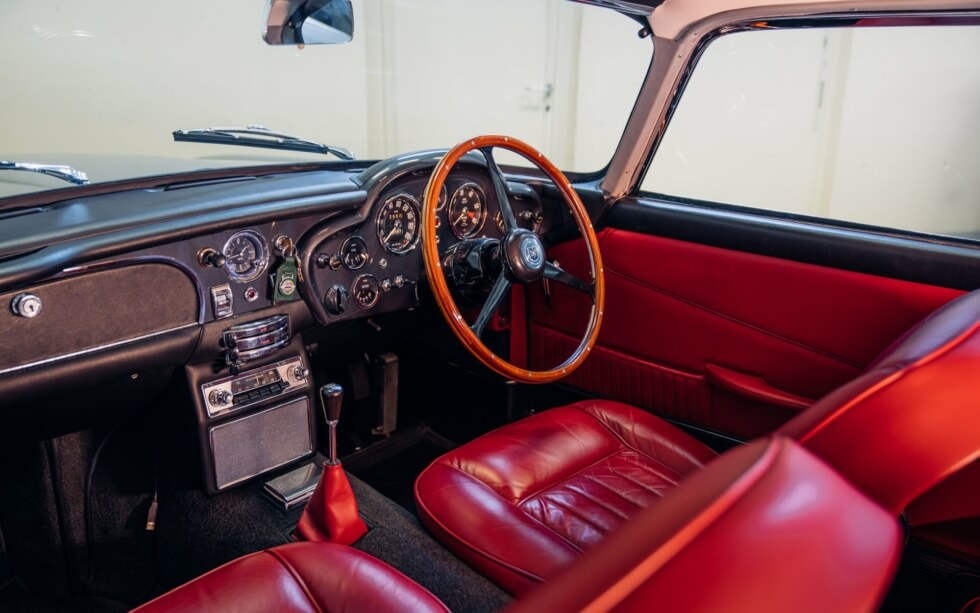1964 Aston Martin DB5 Dash