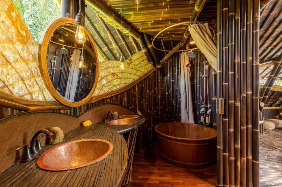 Eclipse House Bathroom