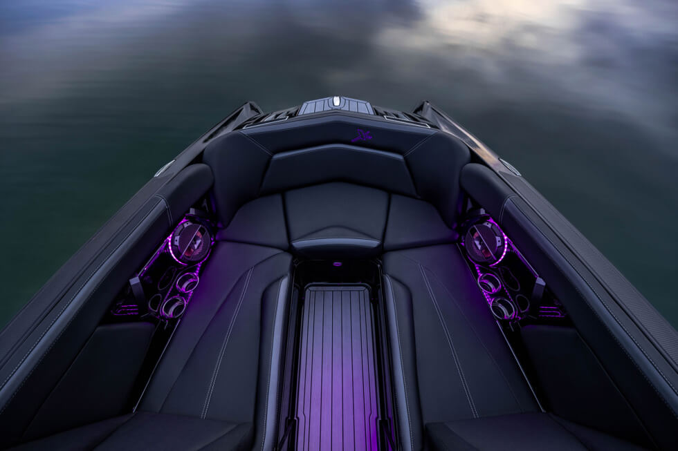 XStar S Piranha seats