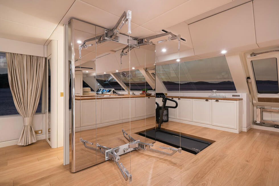 100 Sunreef Power Gym