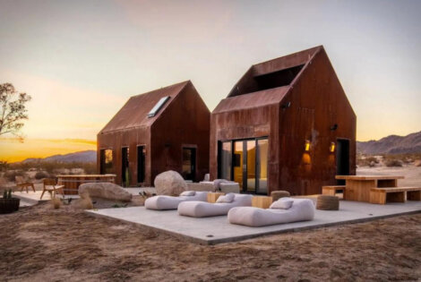 Joshua Tree Folly Cabin