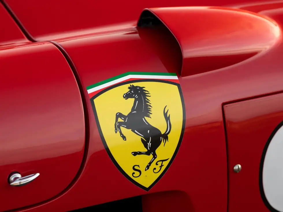 1955 Ferrari 410 Sport emblem