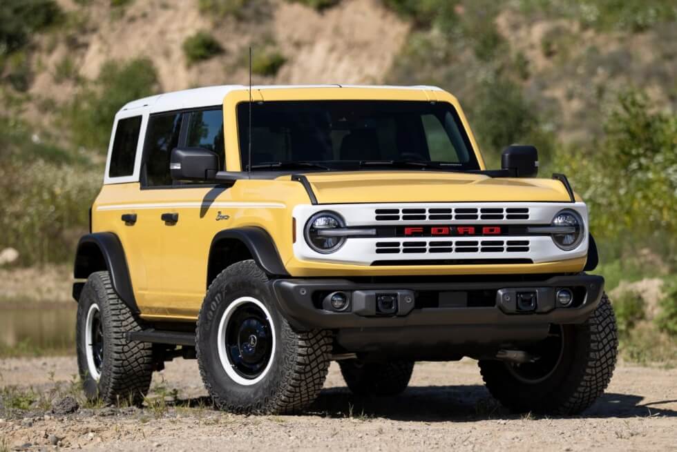 The 2023 Ford Bronco Lineup Will Get 1,966 Heritage Edition Versions For Each Trim
