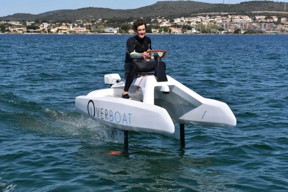Neocean Overboat F: A Twin-Hull PWC With Hydrofoils And Electric Propuslion